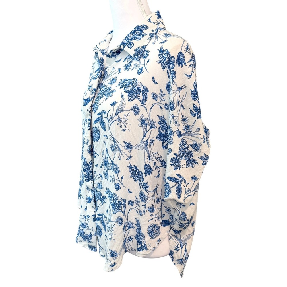 Umgee Floral Print Top Small Blue White Beachy Coastal Resort Wear Chinoiserie - Picture 2 of 7